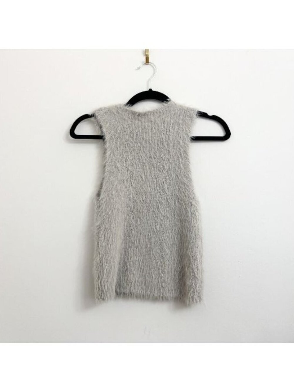 EUC Zara Fuzzy Lavender Sleeveless High Neck Fitted Top - sz S - Picture 12 of 12